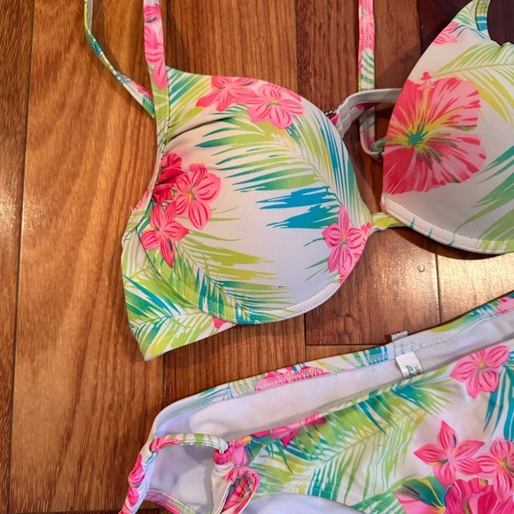 La Vie En Rose AQUA | Tropical floral two piece bikini set size large - Picture 2 of 3